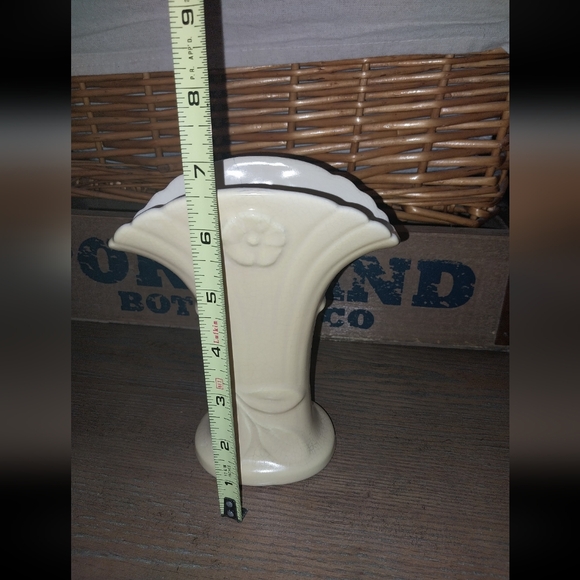 Weller Yellow Ceramic Vase - Picture 8 of 8